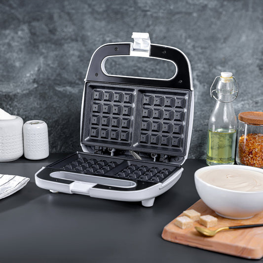 Electric Two Slice Belgian Waffle Maker 750W GWM676