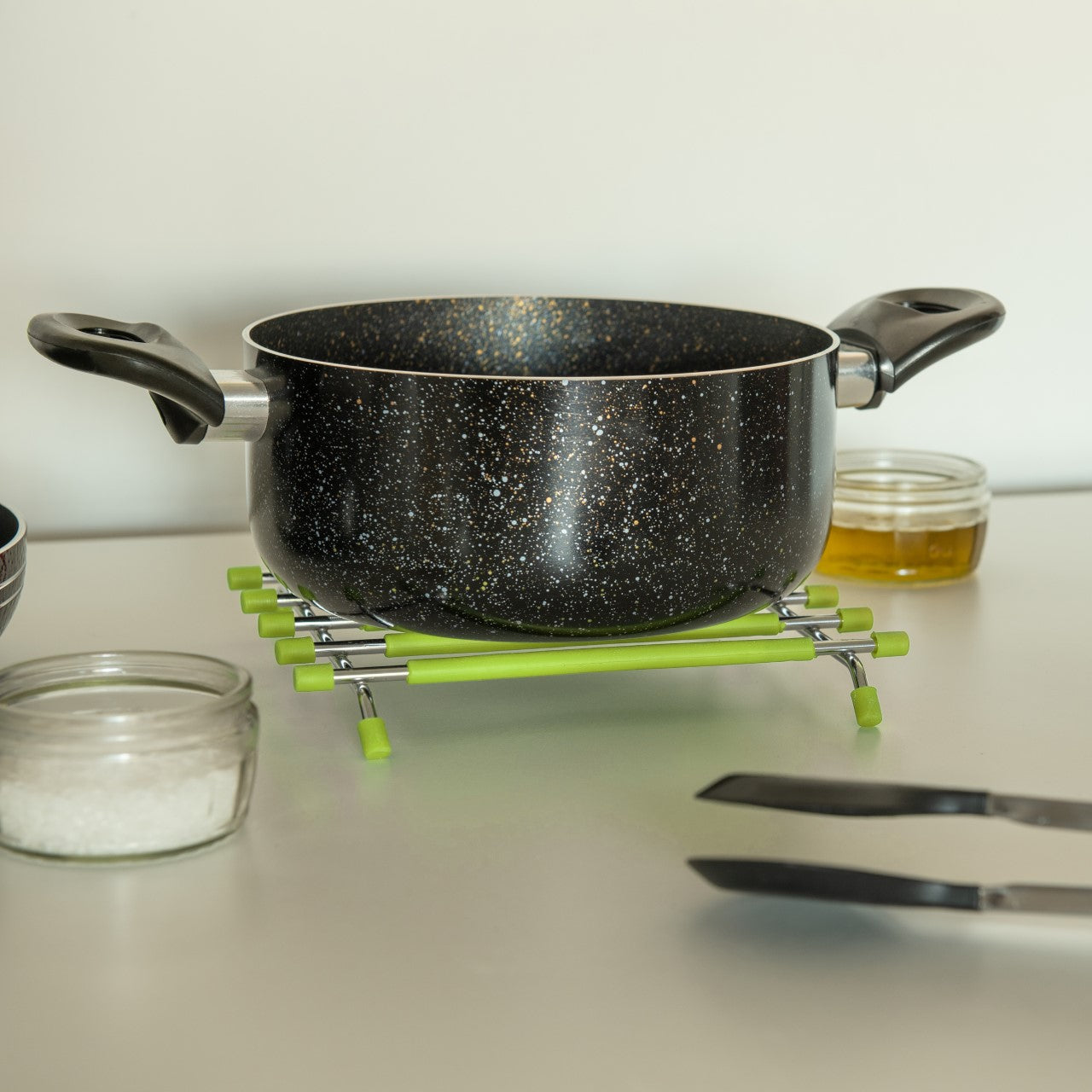 SQ Pro Elite Stainless Steel and Silicone Pan Trivet 20 x 21 cm Green 6226 (Parcel Rate)