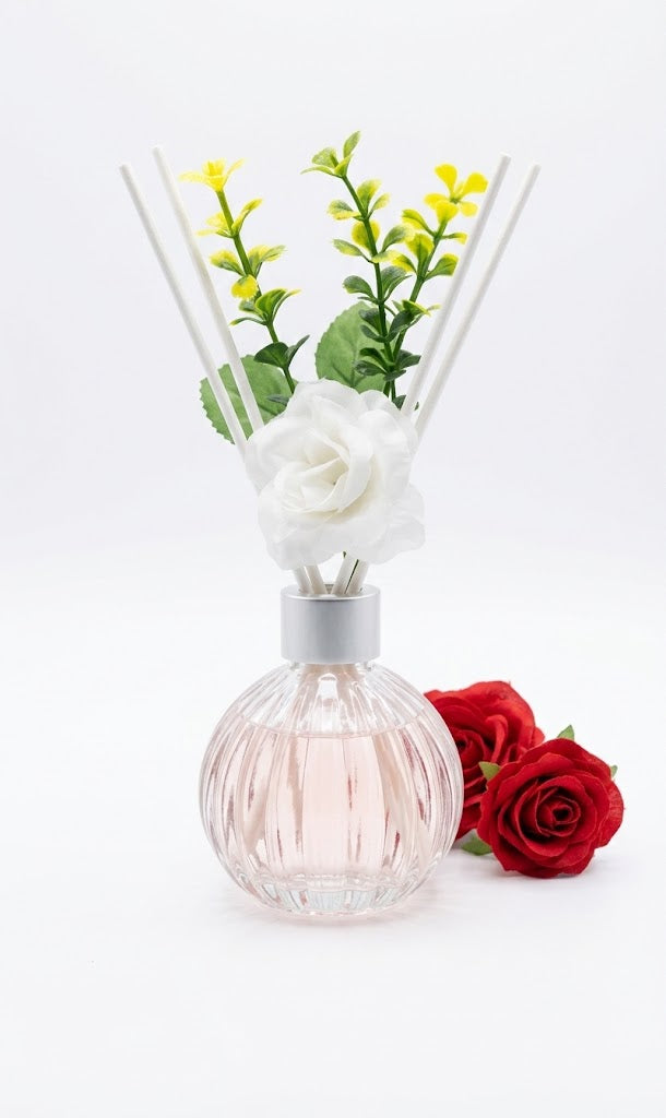 White Polyester Stick Aroma Diffuser with Flowers 16cm, 194g – SKU PY6022
